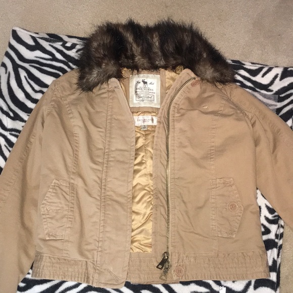 Last chance!!! Abercrombie and Fitch Jacket - Picture 2 of 5